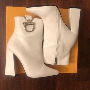 Public Desire Heel w/ Ring Detail